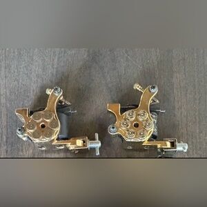Pair of Brass Coil Tattoo Machines - Gold Finish